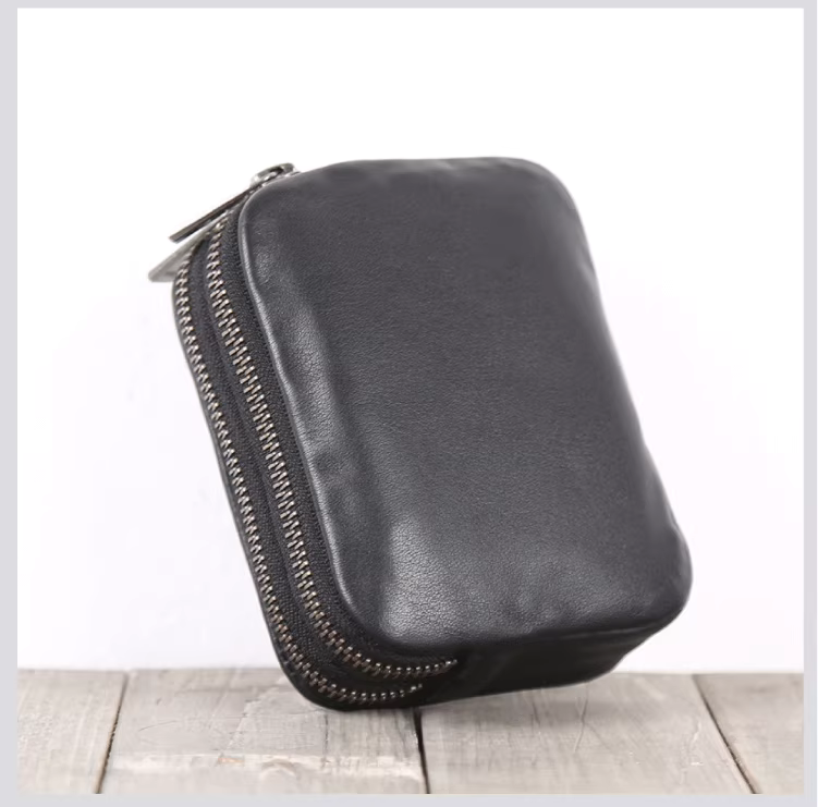 手作りの牛革コインケース